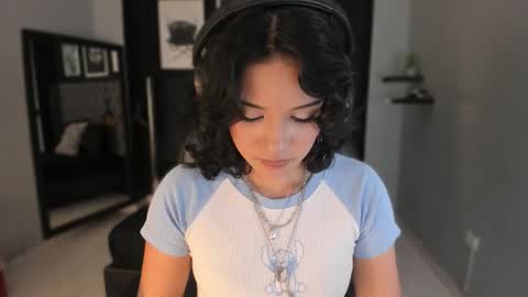 Renee Shelby online show from January 2026 08:23:02 PM