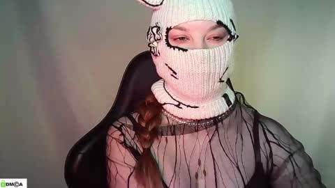 Snapshot of renesme_lusilia chatting on May 2026 02:07:02 AM Renesme White Im here from Monday to Friday online show from May 2026 02:07:02 AM