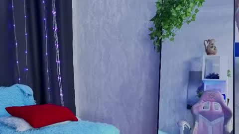 Christina online show from July 2026 05:18:01 PM