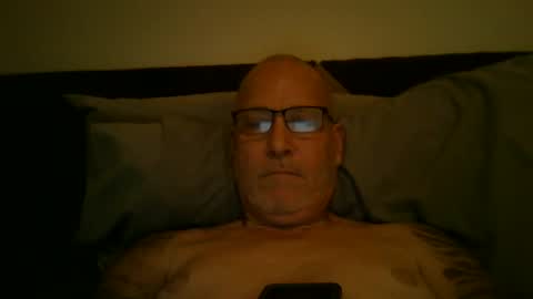 Snapshot of renewaz chatting on May 2026 03:24:02 AM Renewaz online show from May 2026 03:24:02 AM