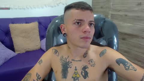 R E N E  online show from December 2024 07:05:02 AM