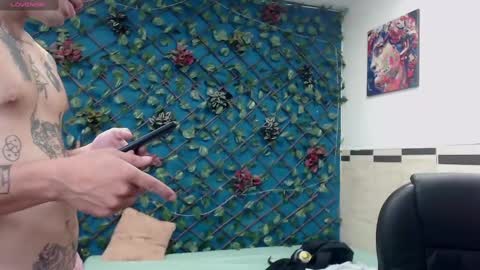 R E N E  online show from February 2025 10:58:01 AM