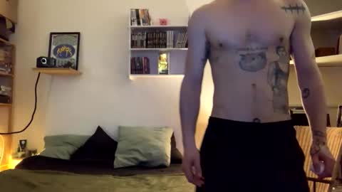 Snapshot of restro911 chatting on April 2026 10:56:01 AM Lo online show from April 2026 10:56:01 AM