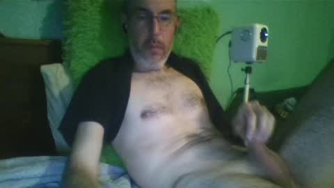 Snapshot of reyes_albert2006 chatting on December 2024 06:52:01 AM reyes_albert2006 online show from December 2024 06:52:01 AM