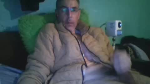 reyes_albert2006 online show from January 2026 10:20:01 AM