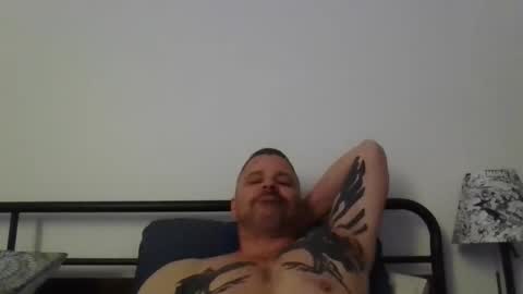 Snapshot of rfftl chatting on April 2026 11:42:02 PM rfftl online show from April 2026 11:42:02 PM