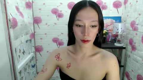 HI GUYS IM RHIAN PLEASE GIVE ME THUMBS UP online show from December 2024 10:52:01 AM