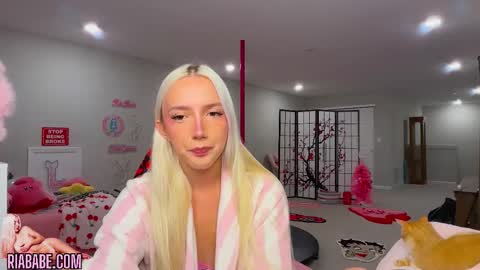 ria  online show from October 2025 02:56:01 AM