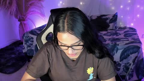 Snapshot of riana_kean chatting on April 2026 05:49:02 AM RianaK online show from April 2026 05:49:02 AM