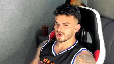 ricardogonzalez666 online show from September 2025 05:47:02 PM