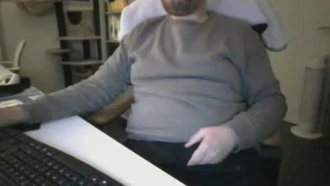 Snapshot of richard97188 chatting on May 2026 08:25:01 PM richard97188 online show from May 2026 08:25:01 PM