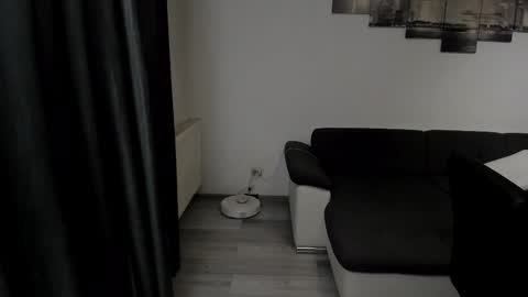 Snapshot of richarddarell chatting on February 2026 06:01:01 AM RichardDarell online show from February 2026 06:01:01 AM