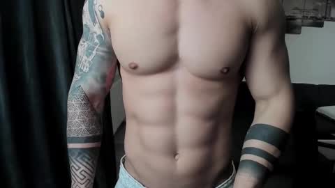 Snapshot of richarddarell chatting on February 2026 07:23:02 AM RichardDarell online show from February 2026 07:23:02 AM