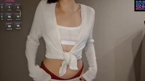 Luna online show from April 2026 06:39:01 PM