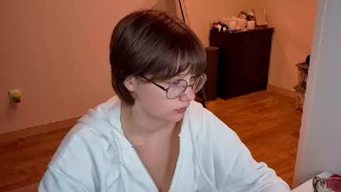 Snapshot of richardlundsten chatting on July 2026 06:43:02 PM Luna online show from July 2026 06:43:02 PM