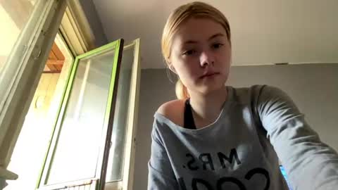 Snapshot of richellearmentrout chatting on July 2026 02:12:02 PM jenny online show from July 2026 02:12:02 PM