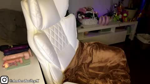 Snapshot of richhousewives chatting on February 2026 06:08:01 AM Amber online show from February 2026 06:08:01 AM