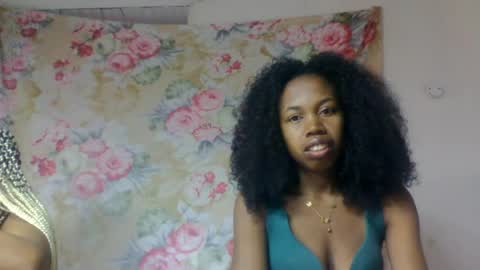 Snapshot of richimelaa chatting on May 2026 01:37:01 PM richimelaa online show from May 2026 01:37:01 PM