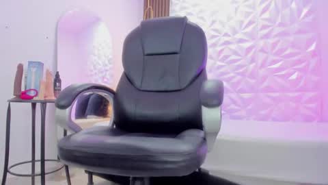 Ricky  online show from October 2025 03:12:02 PM