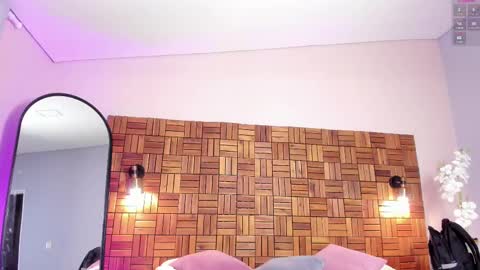 Sara online show from February 2025 10:12:01 AM