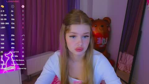 Rina online show from April 2026 08:53:02 PM