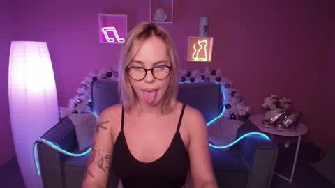 Rika online show from December 2024 06:52:02 AM