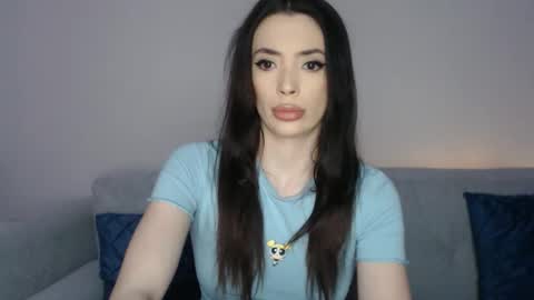 RileyEve online show from December 2025 02:08:02 AM