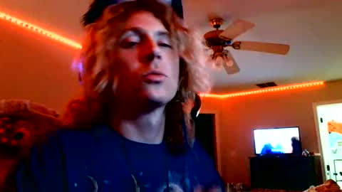 Snapshot of rimmyblondeass chatting on May 2026 07:04:01 AM TheRealCatNoir online show from May 2026 07:04:01 AM