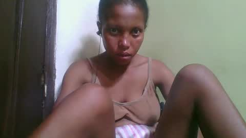 Snapshot of rinah654271 chatting on February 2026 05:11:01 PM rinah654271 online show from February 2026 05:11:01 PM