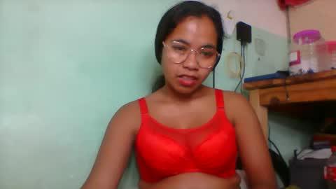 Snapshot of rinah856024 chatting on May 2026 07:15:02 AM rinah856024 online show from May 2026 07:15:02 AM
