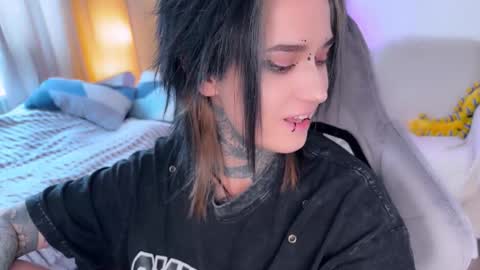   DianaBrite            fansl y online show from March 2026 12:12:02 PM