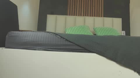 Snapshot of ririibrunette__ chatting on February 2026 07:35:01 PM RIRI online show from February 2026 07:35:01 PM