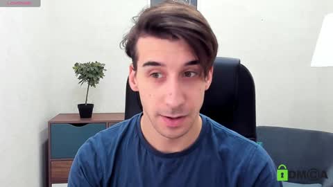 Snapshot of rishu_ chatting on January 2025 10:17:01 AM VAnitas online show from January 2025 10:17:01 AM