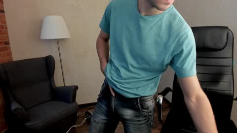 Snapshot of rishu_ chatting on February 2025 01:22:02 PM VAnitas online show from February 2025 01:22:02 PM