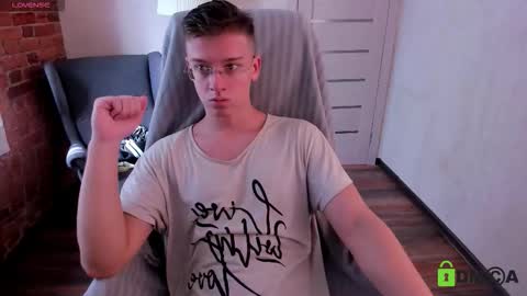 Snapshot of rishu_ chatting on September 2025 10:26:01 AM VAnitas online show from September 2025 10:26:01 AM