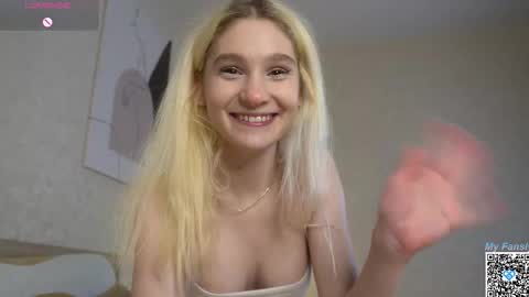 Flora online show from October 2025 01:50:01 AM