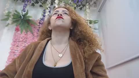 Snapshot of risitos_de_oro_ chatting on July 2026 10:08:01 AM Risitos De Oro online show from July 2026 10:08:01 AM