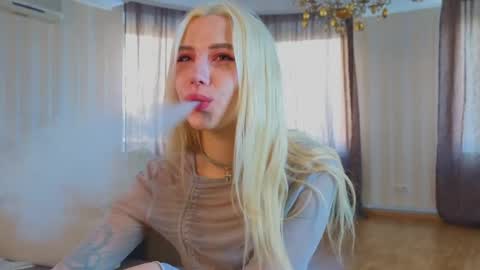 Akemi online show from March 2026 04:27:01 AM