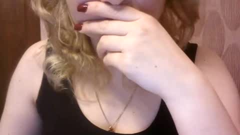 Snapshot of riveramaureen chatting on January 2025 03:28:02 PM RiveraMaureen online show from January 2025 03:28:02 PM