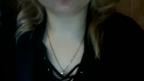 Snapshot of riveramaureen chatting on January 2025 12:41:01 PM RiveraMaureen online show from January 2025 12:41:01 PM