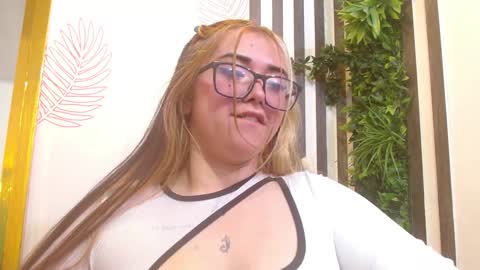 Snapshot of rixvenom chatting on December 2024 06:13:01 PM RIX VENOM online show from December 2024 06:13:01 PM