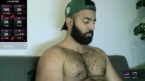 SebasRoa online show from November 2025 06:30:01 PM