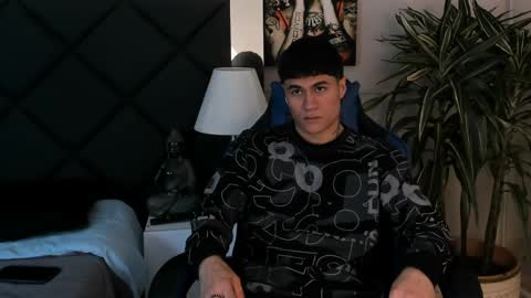 Roan Birkin online show from April 2026 07:44:01 PM