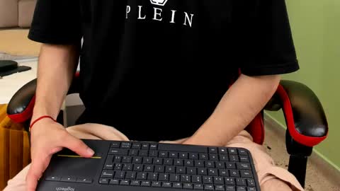 Roan Birkin online show from April 2026 08:00:02 PM