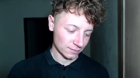 RoastingCorn online show from February 2026 03:29:02 AM