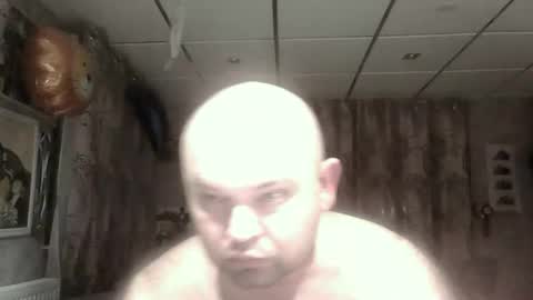 rob18997 online show from November 2025 09:57:02 PM