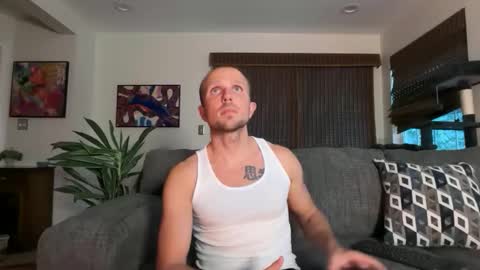 Snapshot of rob_ryder chatting on May 2026 01:47:01 AM rob ryder online show from May 2026 01:47:01 AM