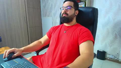 Robby online show from December 2025 08:36:02 PM