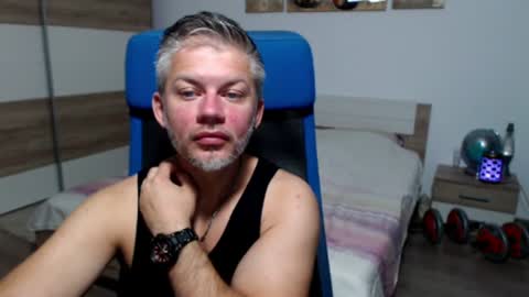 Snapshot of robbyshawz chatting on July 2026 04:27:01 AM robbyshawz online show from July 2026 04:27:01 AM