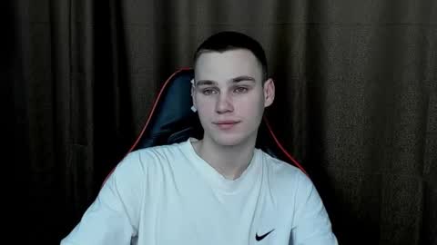 robert10211 online show from January 2025 06:09:02 PM